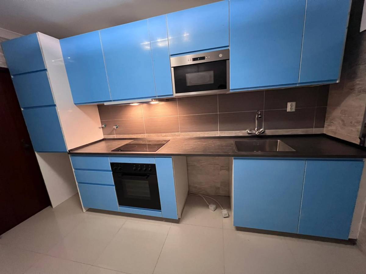 Vaz Constroi - Loures - Remodelação de Armários