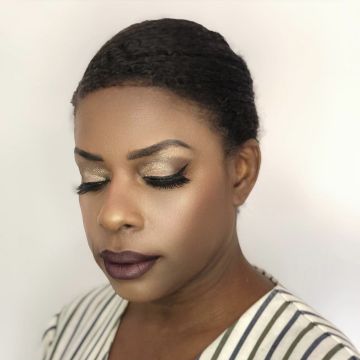 Girl Boss makeup - Odivelas - Haarstyling für Events