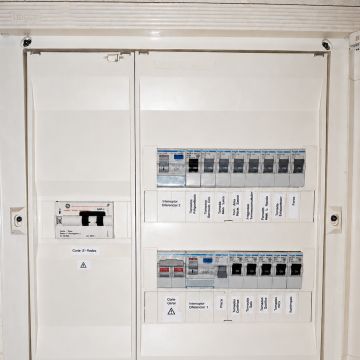 Tiago Correia - Seviços Eletricos - Portimão - Montagem de Mesa de Bilhar