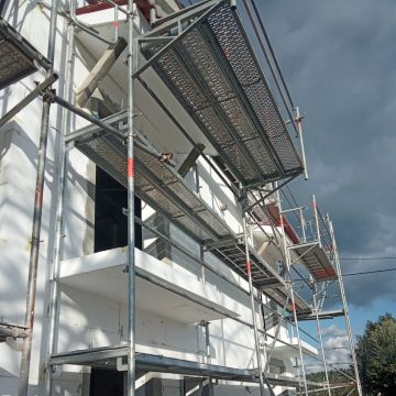 Almeida - Oliveira do Hospital - Trockenbau reparieren und Oberflächenstruktur geben