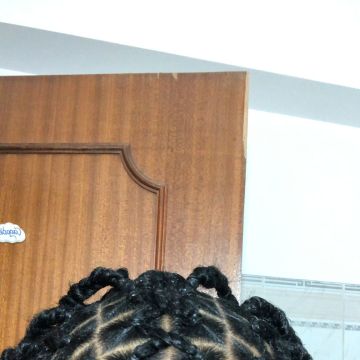 Deise Tavares - Paredes - Hairdressers