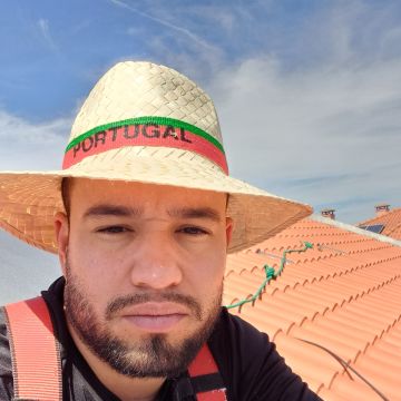 Matheus Gonçalves - Almada - Demolition Services