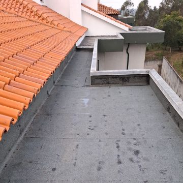 Zuka.pt - Coimbra - Calafetagem