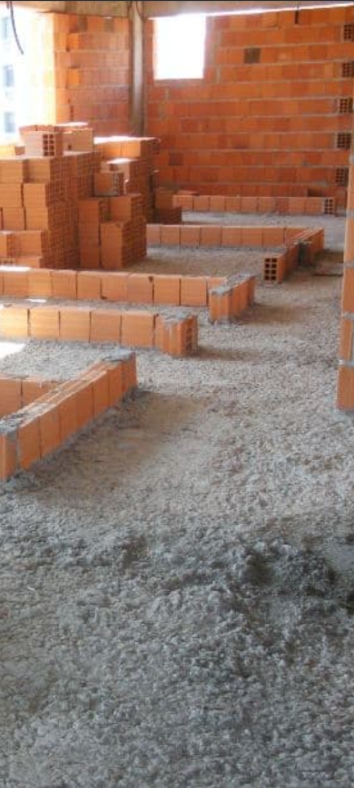Jean Junior - Mação - Construction de mur intérieur