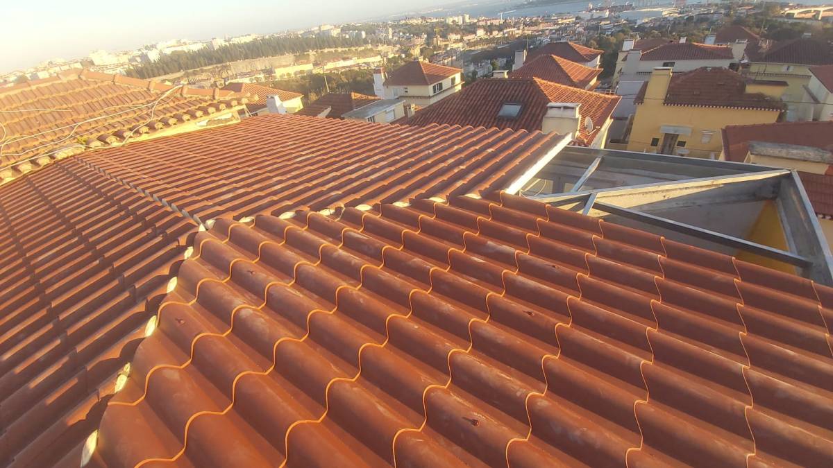 SF Serviços - Amadora - Reparação ou Manutenção de Telhado