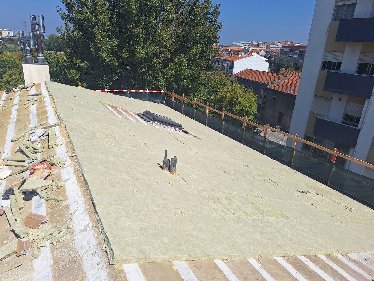 mvconstruçoes lda - Gondomar - Spécialiste des revêtements de sol