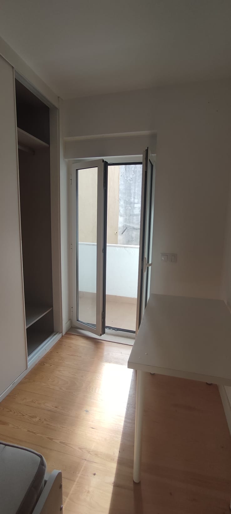 Inácio - Barreiro - Schrank umbauen
