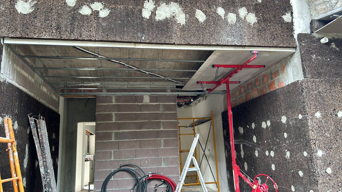 Andrade Construções - Pombal - Drywall Repair and Texturing