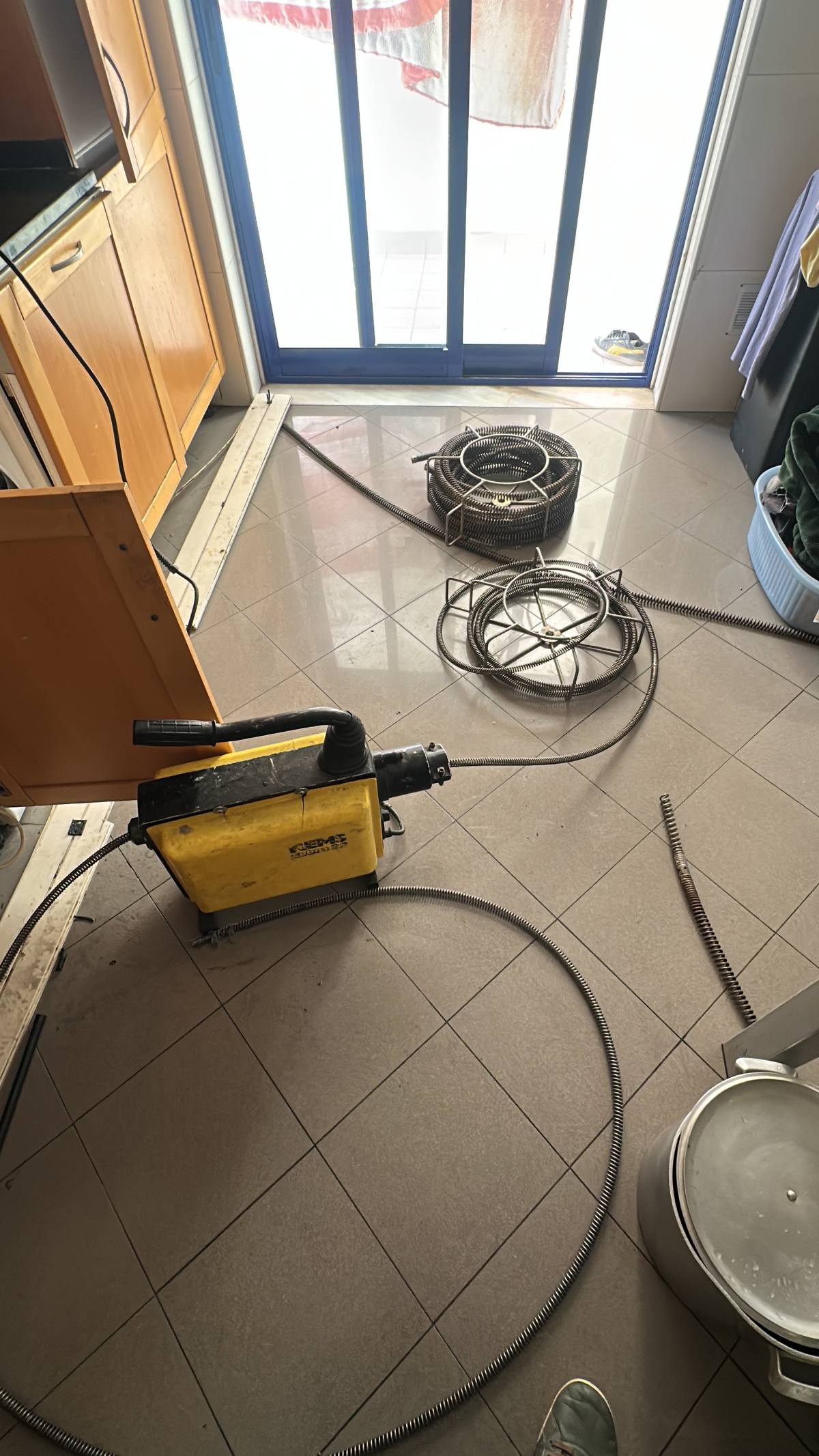 Global services - Amadora - Hebeanlage reparieren oder warten