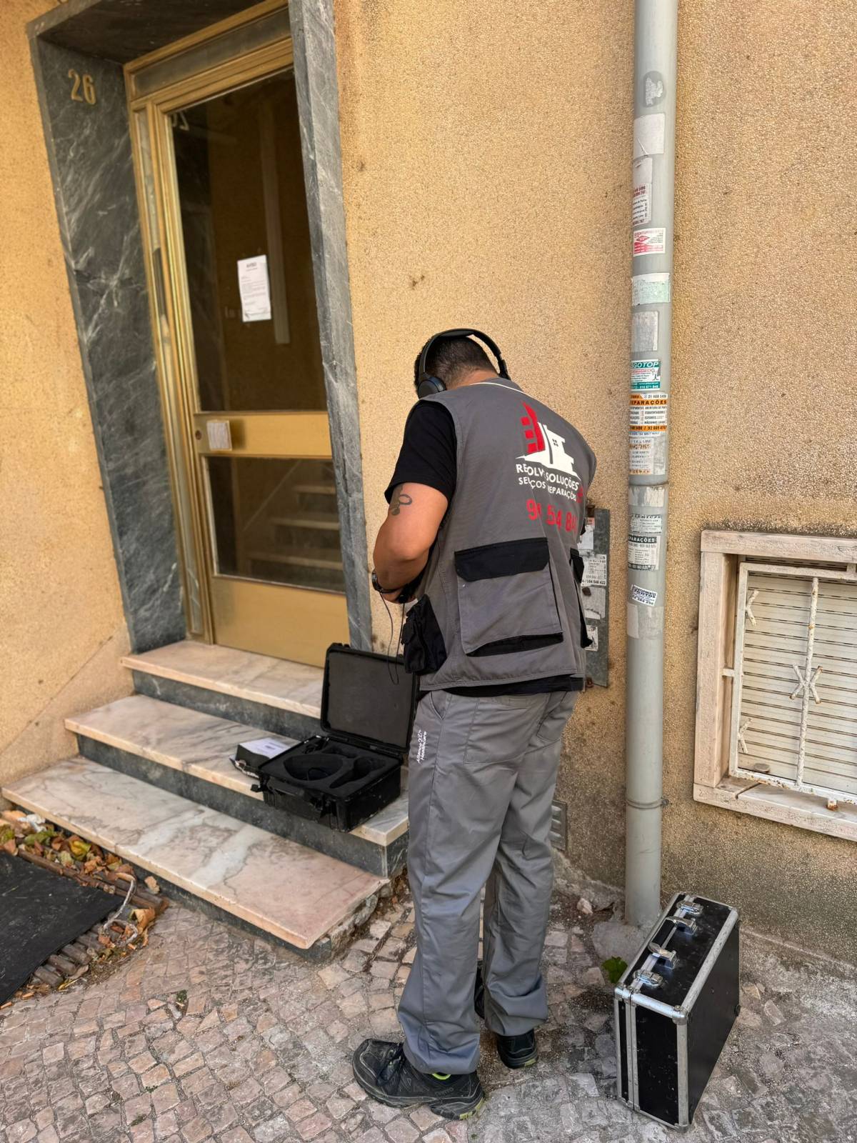 Resolve Soluções 24h - Lisboa - Manutenção ou Reparação de Frigorífico