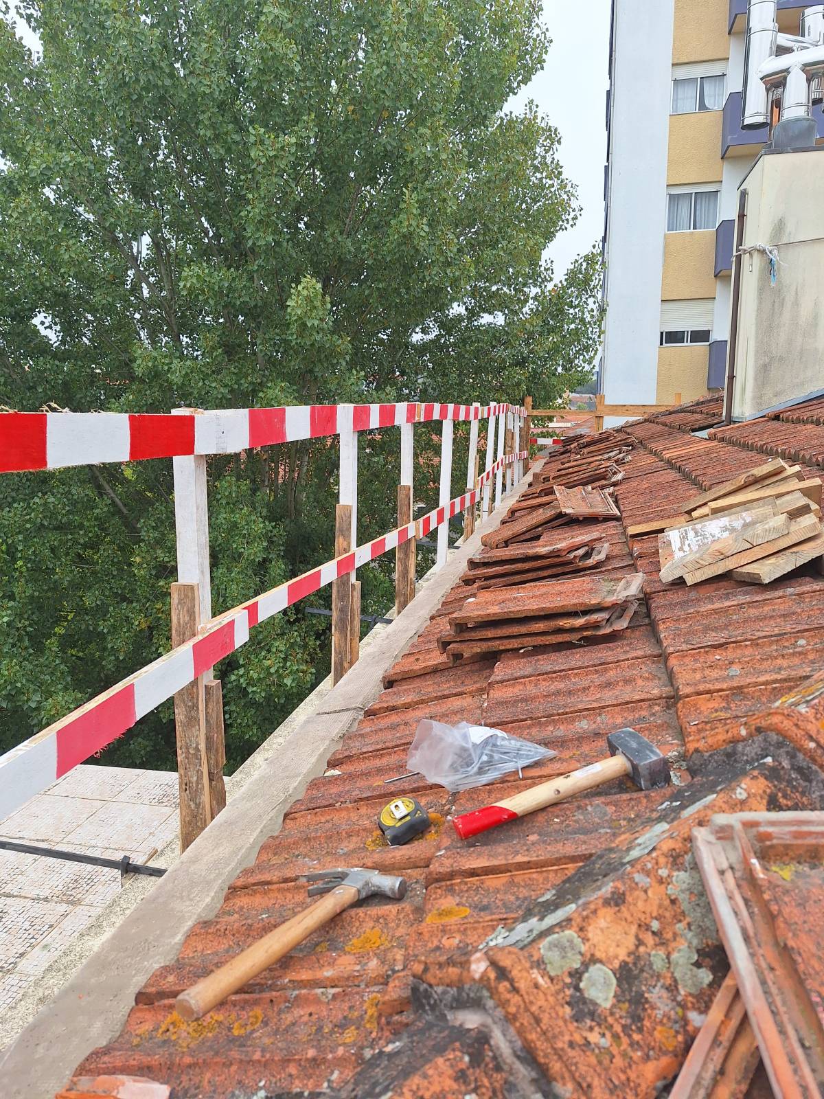 mvconstruçoes lda - Gondomar - Pose de sols en pierre ou en carrelage