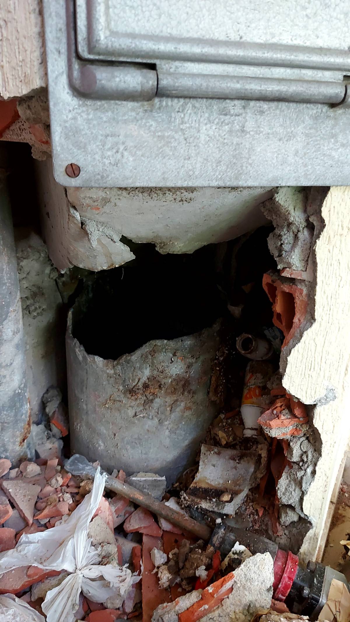 CBNJ REMODELAÇÕES - Arruda dos Vinhos - Instalação de Sanita