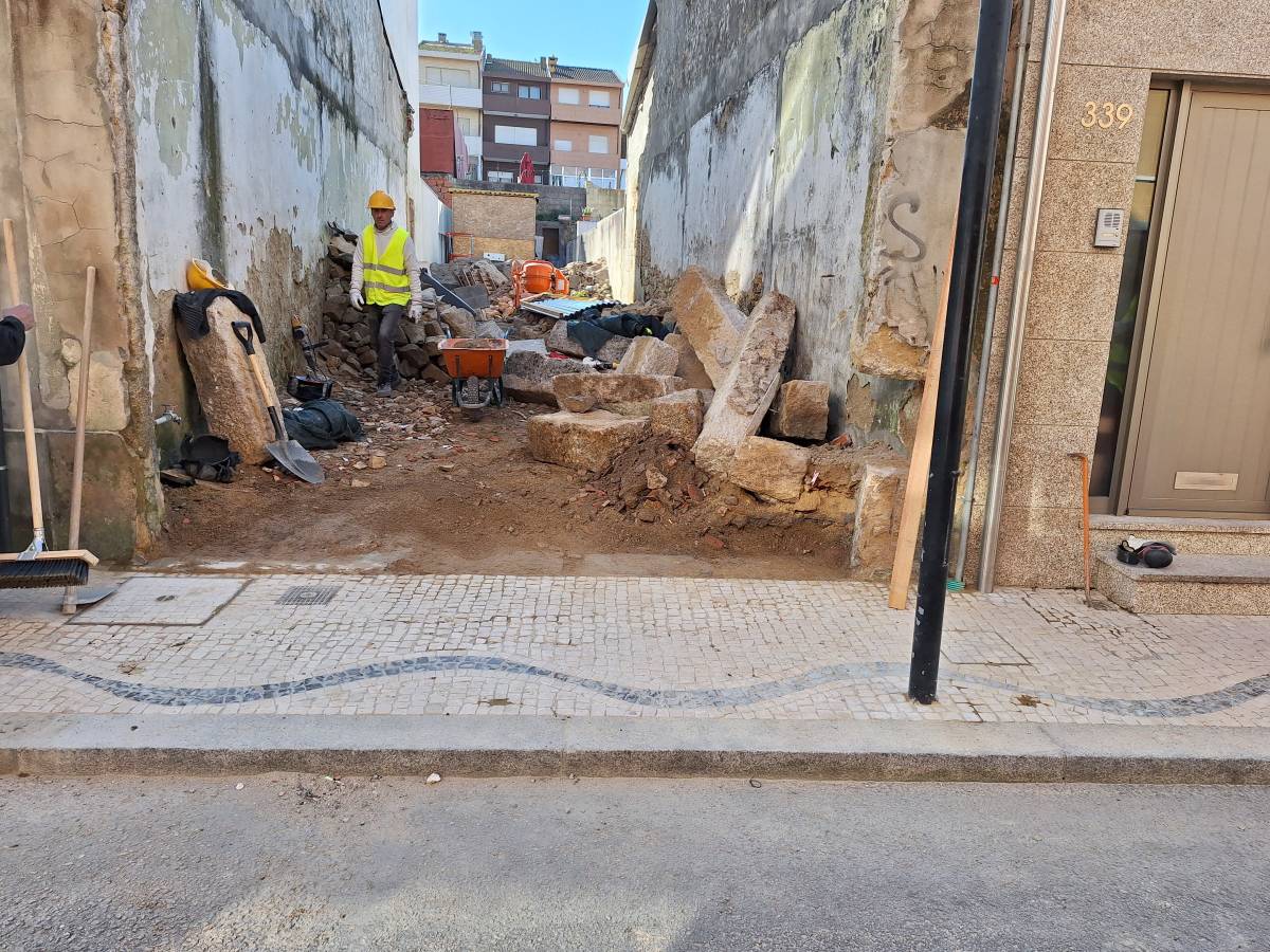 mvconstruçoes lda - Gondomar - Pose de sols en pierre ou en carrelage