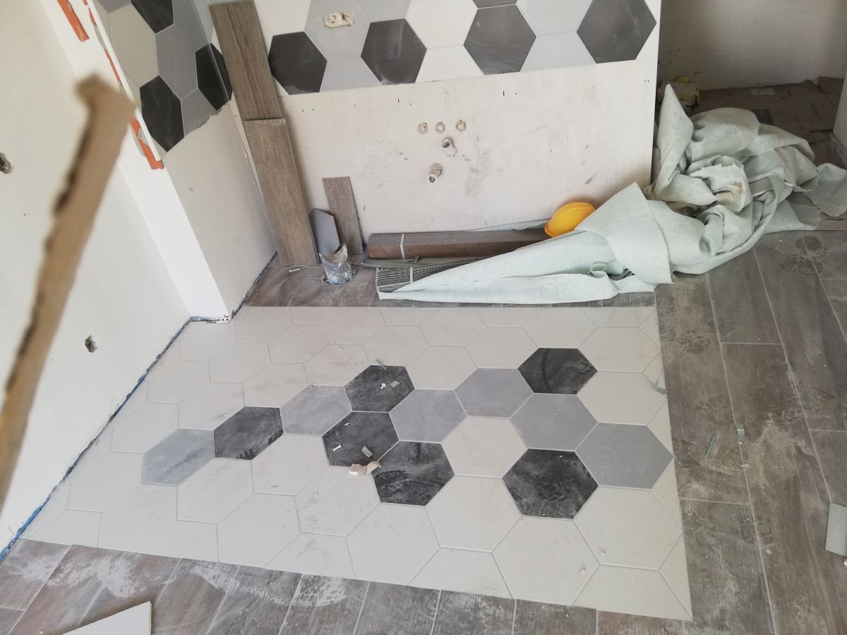 Baz - Faro - Tile Installation