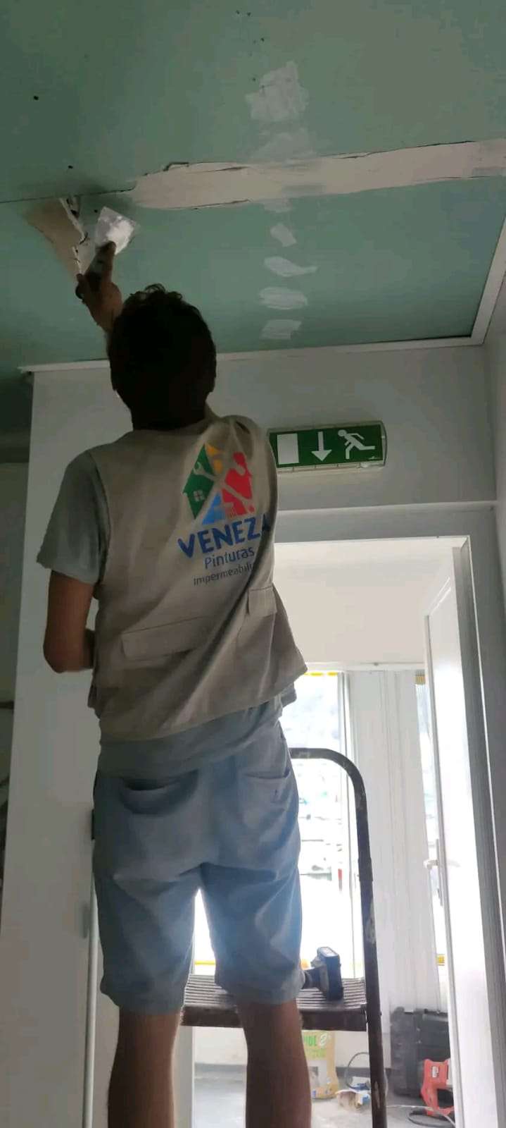 Veneza reparações - Seixal - Limpeza de Telhado