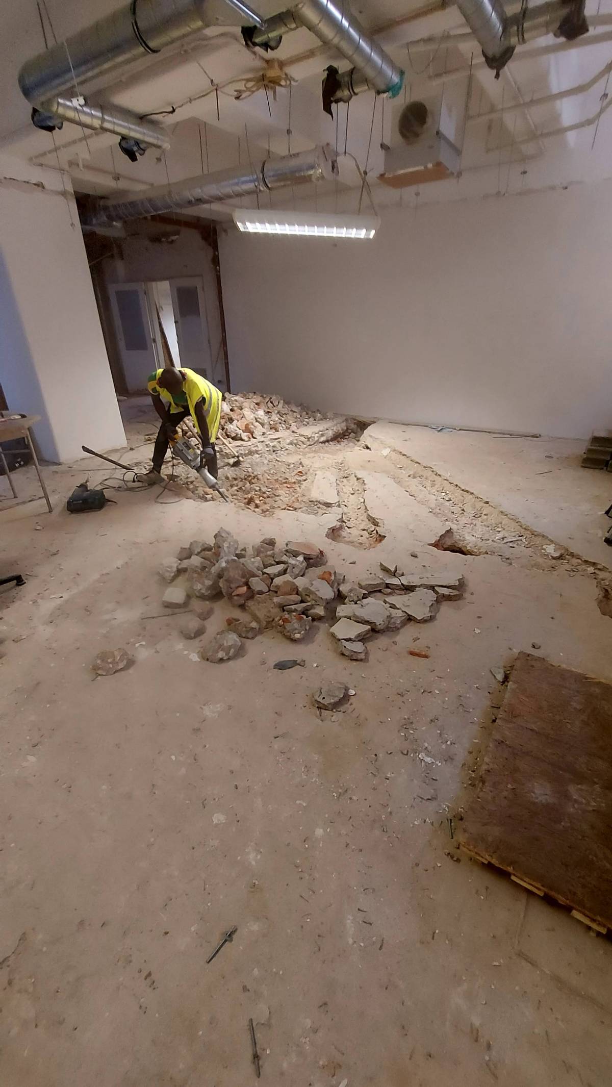 CBNJ REMODELAÇÕES - Arruda dos Vinhos - Instalação de Lavatório e Torneira