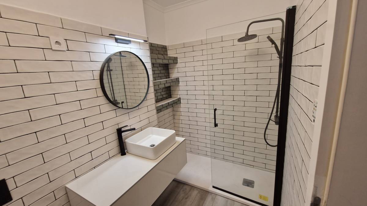 Melo Remodelações - Cascais - Bathroom Tiling