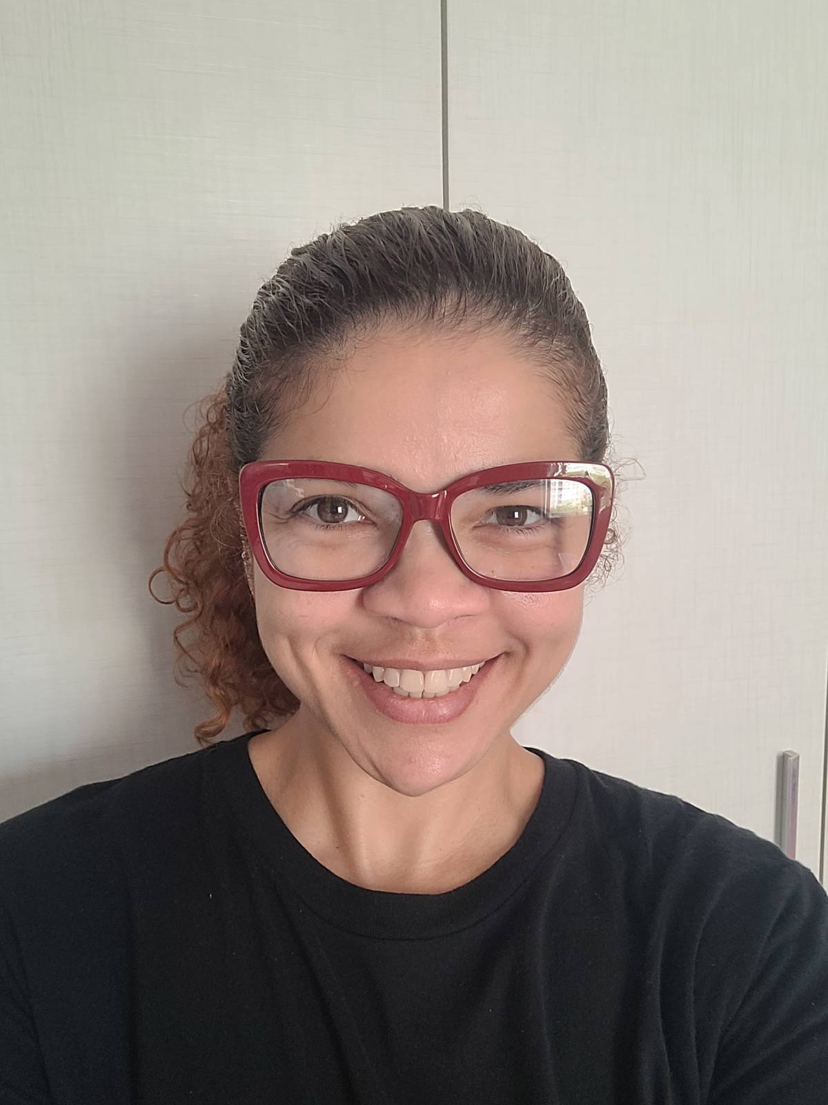Professora Mariane - Aulas remotas de Português para estrangeiros - Lisboa - Aulas de Línguas