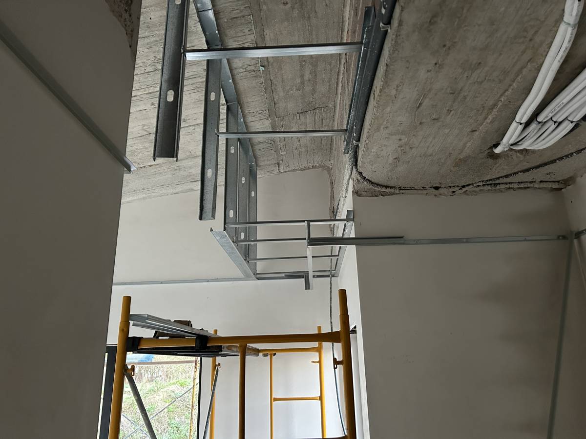 Andrade Construções - Pombal - Instalação, Reparação ou Remoção de Revestimento de Parede
