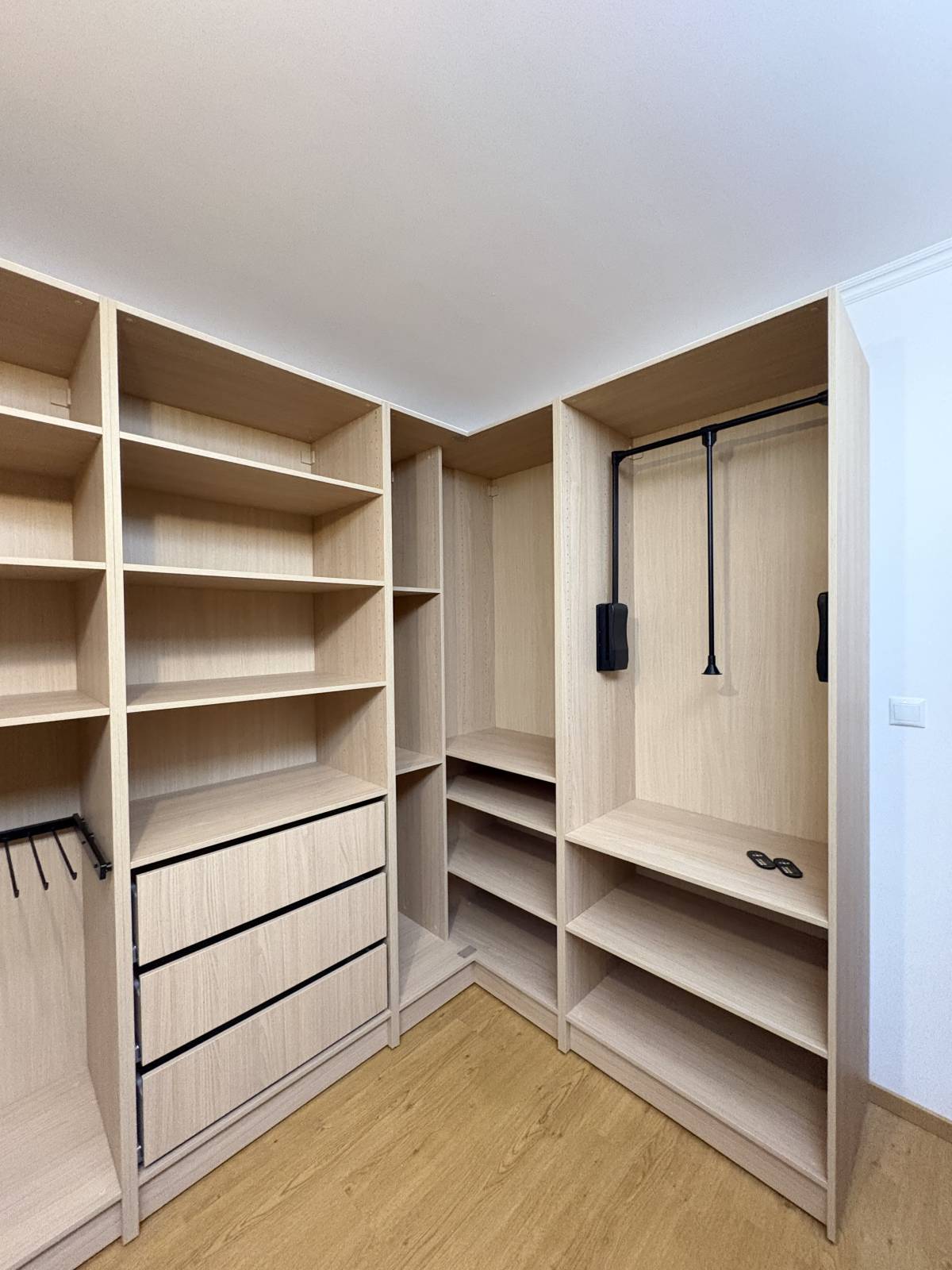 Movelt Solutions - Vila Franca de Xira - Montaje de mesas de billar