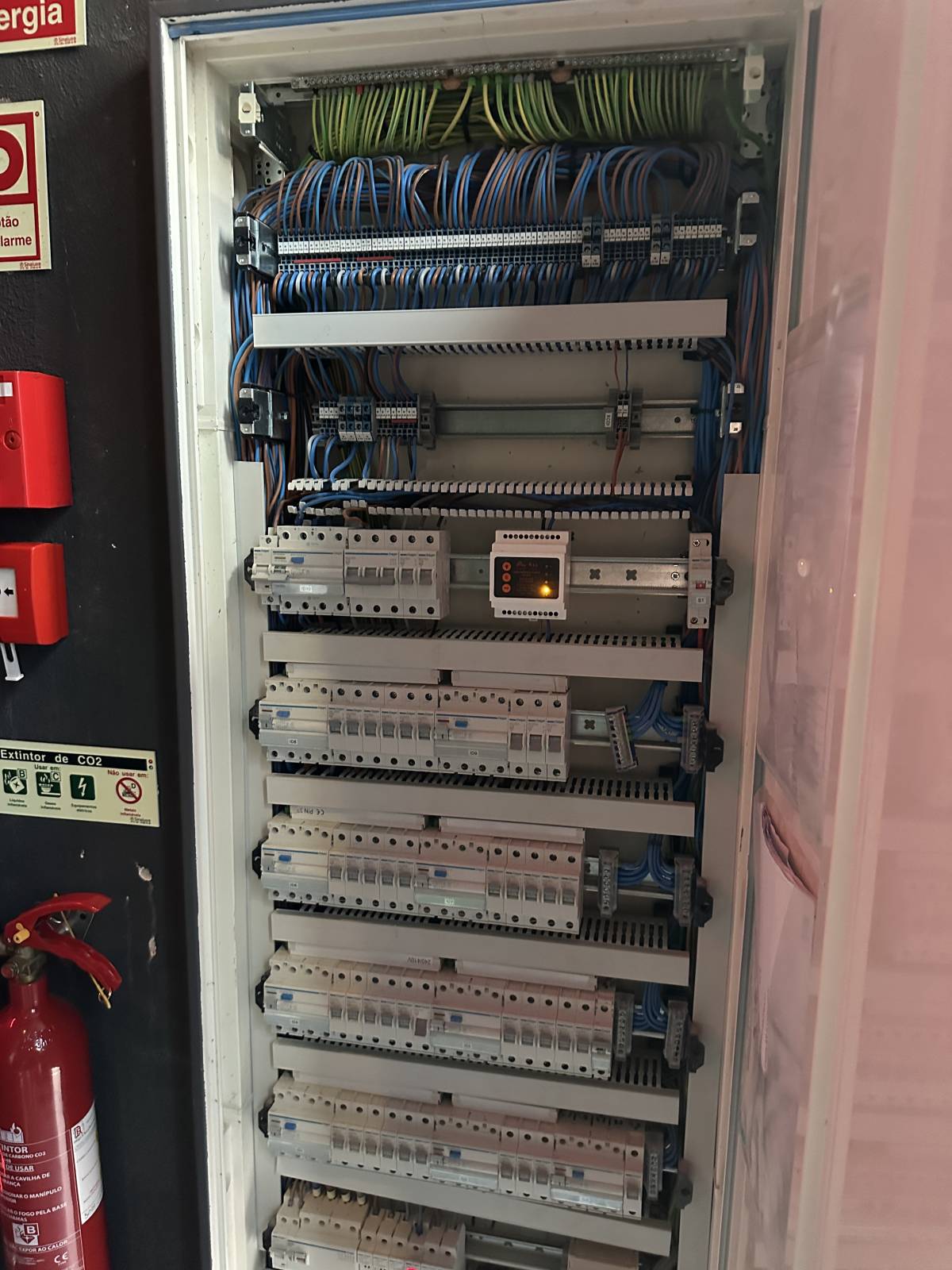 Global services - Amadora - Zentrale Klimaanlage reparieren