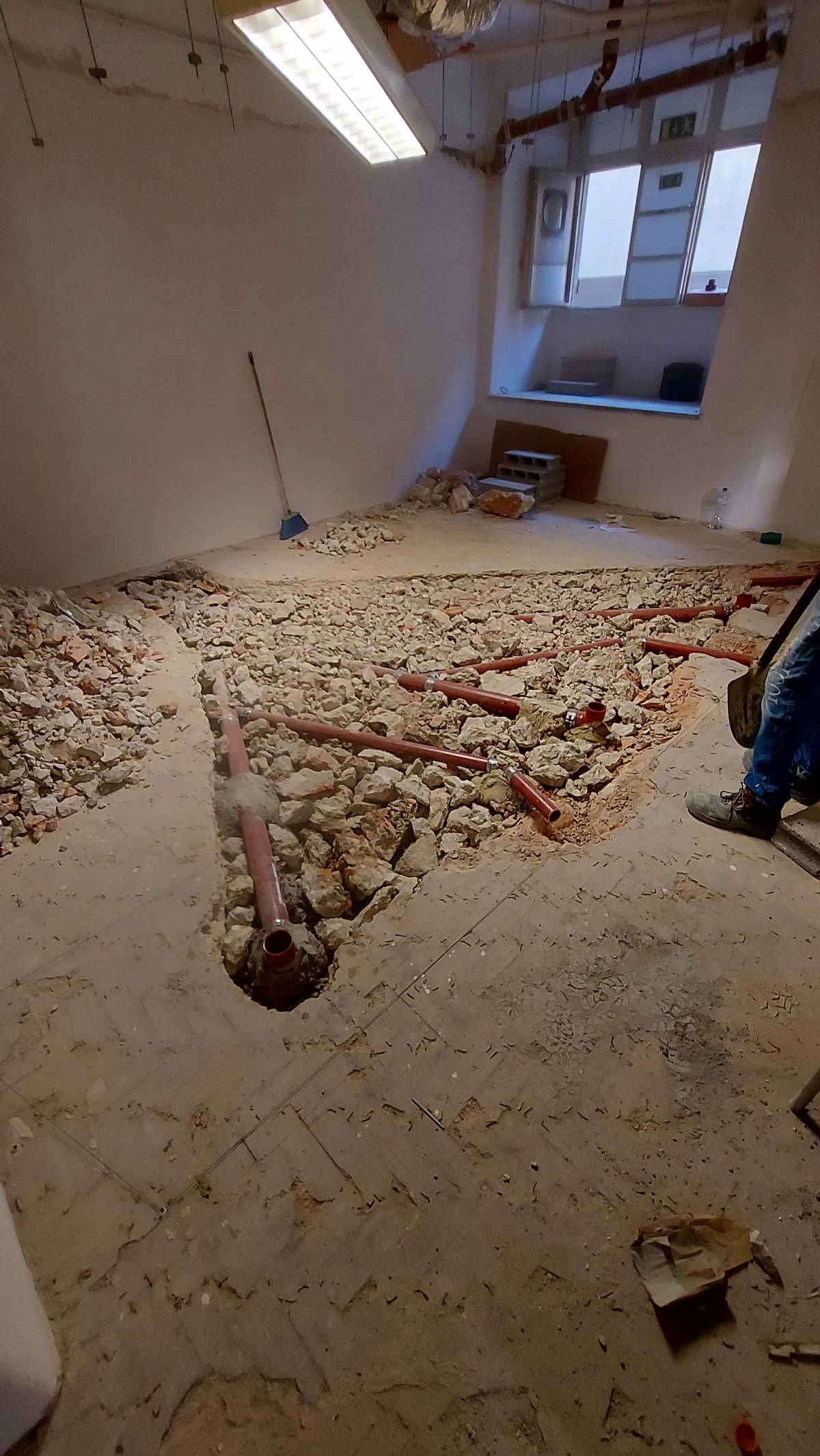 CBNJ REMODELAÇÕES - Arruda dos Vinhos - Reparação ou Manutenção de Bomba de Água