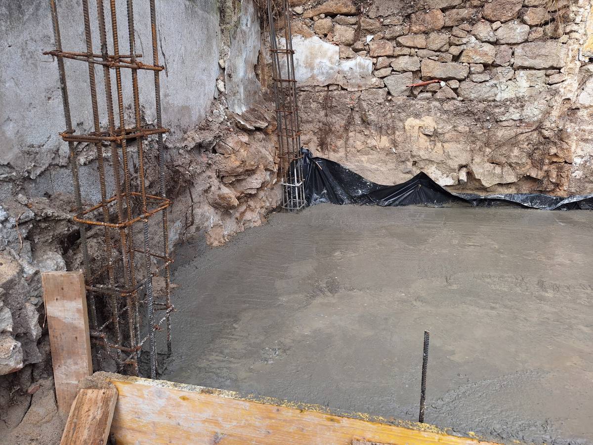 mvconstruçoes lda - Gondomar - Pose de plinthes