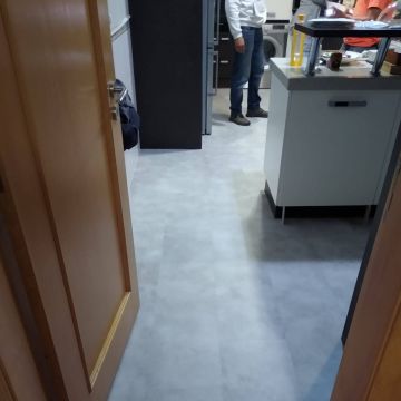 ABC Remodelações - Sintra - Pose de sols en pierre ou en carrelage