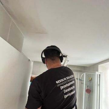 Resolve Soluções 24h - Lisboa - Reparação de Tubos de Canalização