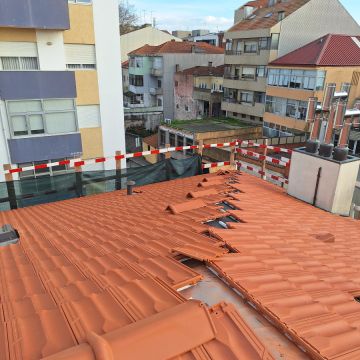 mvconstruçoes lda - Gondomar - Installation ou remplacement de toiture