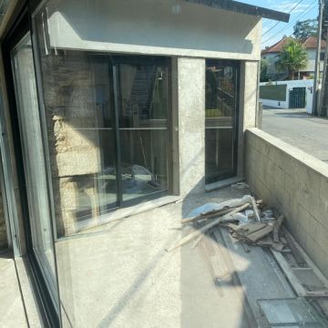 DP RR - Paços de Ferreira - Window Blinds Installation or Replacement