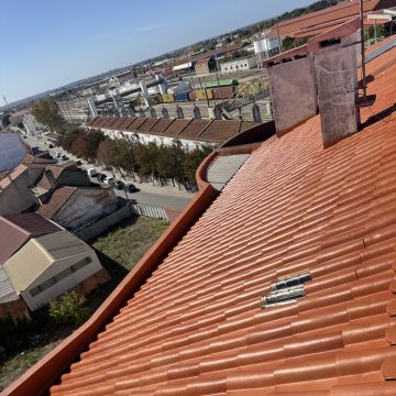 PmhjClen - Entroncamento - Roof Cleaning