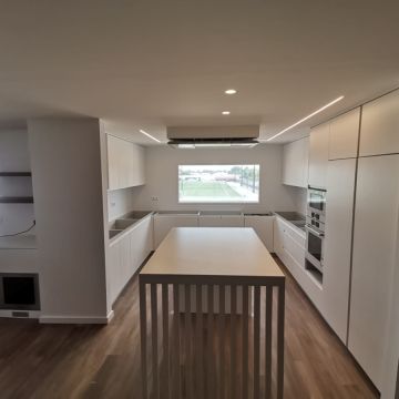 Santos & Scheffer | Design e Remodelação de Interiores - Sintra - Reparação de Armários