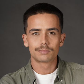 John Amigo - Lisboa - Prenatal Yoga