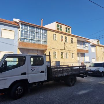 Melo Remodelações - Cascais - Siding Installation, Repair, or Removal