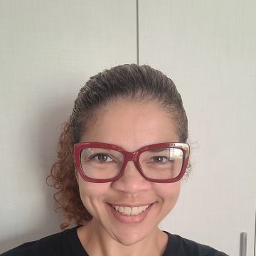 Professora Mariane - Aulas remotas de Português para estrangeiros - Lisboa - Aulas de Línguas