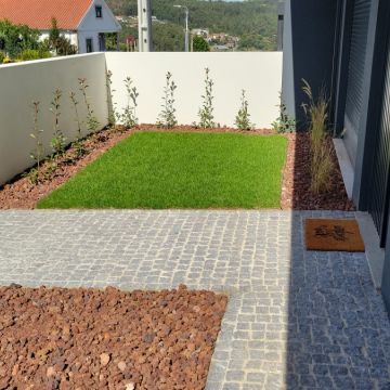 André Santos jardinagem - Vila Nova de Famalicão - Delimitação de Relvados