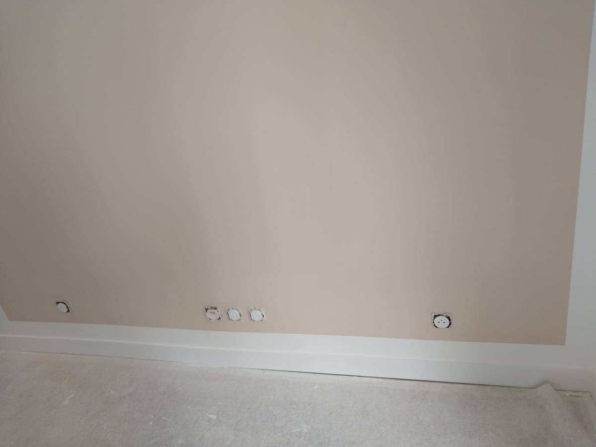 Zaheer Painting Services - Aveiro - Pintura ou Revestimento de Pavimento