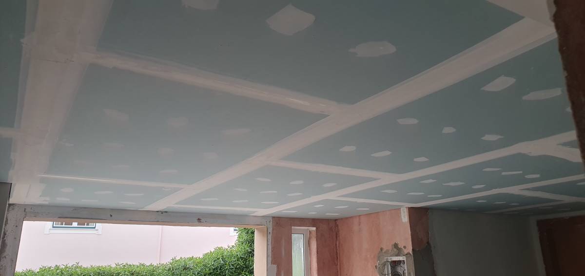 Nogueira Grilo Lda - Albufeira - Schrank umbauen