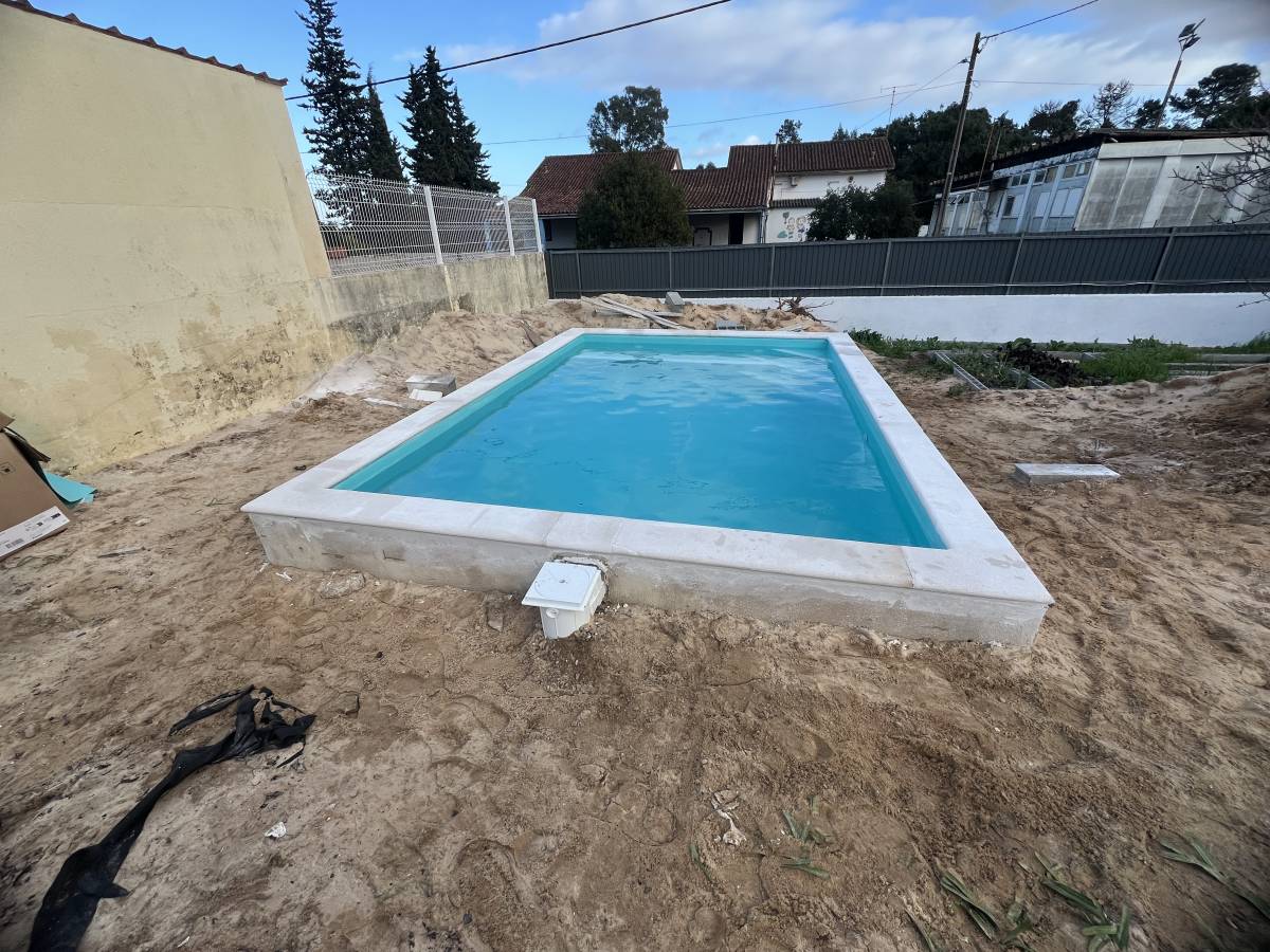 Quality Pool - Seixal - Swimmingpool montieren