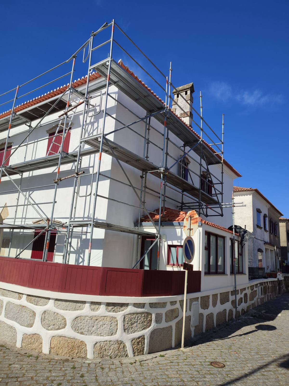 L.T. Engenharia e Remodelação - Vila Nova de Gaia - Instalação de Paredes de Pladur