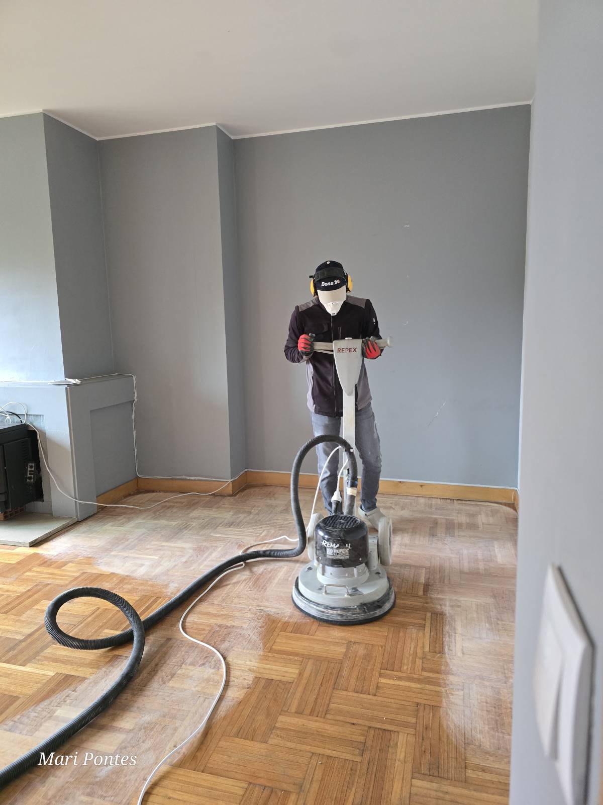 FIXEFLOOR - Especialista em Pavimentos de Madeira - Vila Nova de Gaia - Réparation ou remplacement de revêtement de sol en vinyle ou en linoléum