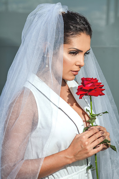 Mari Andradi - Porto - Makeup Artistry Lessons