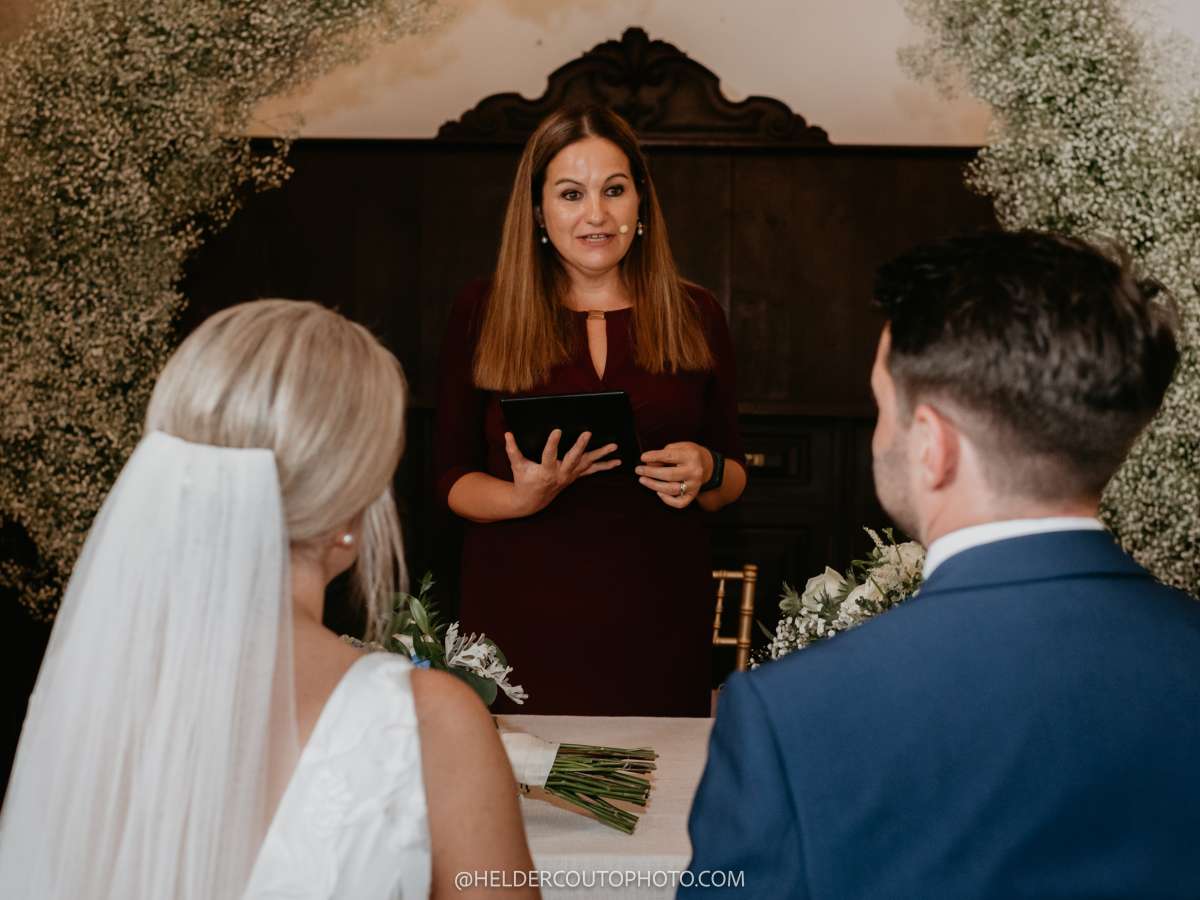 Maria José Rola Celebrant - Ovar - Wedding Officiant Service