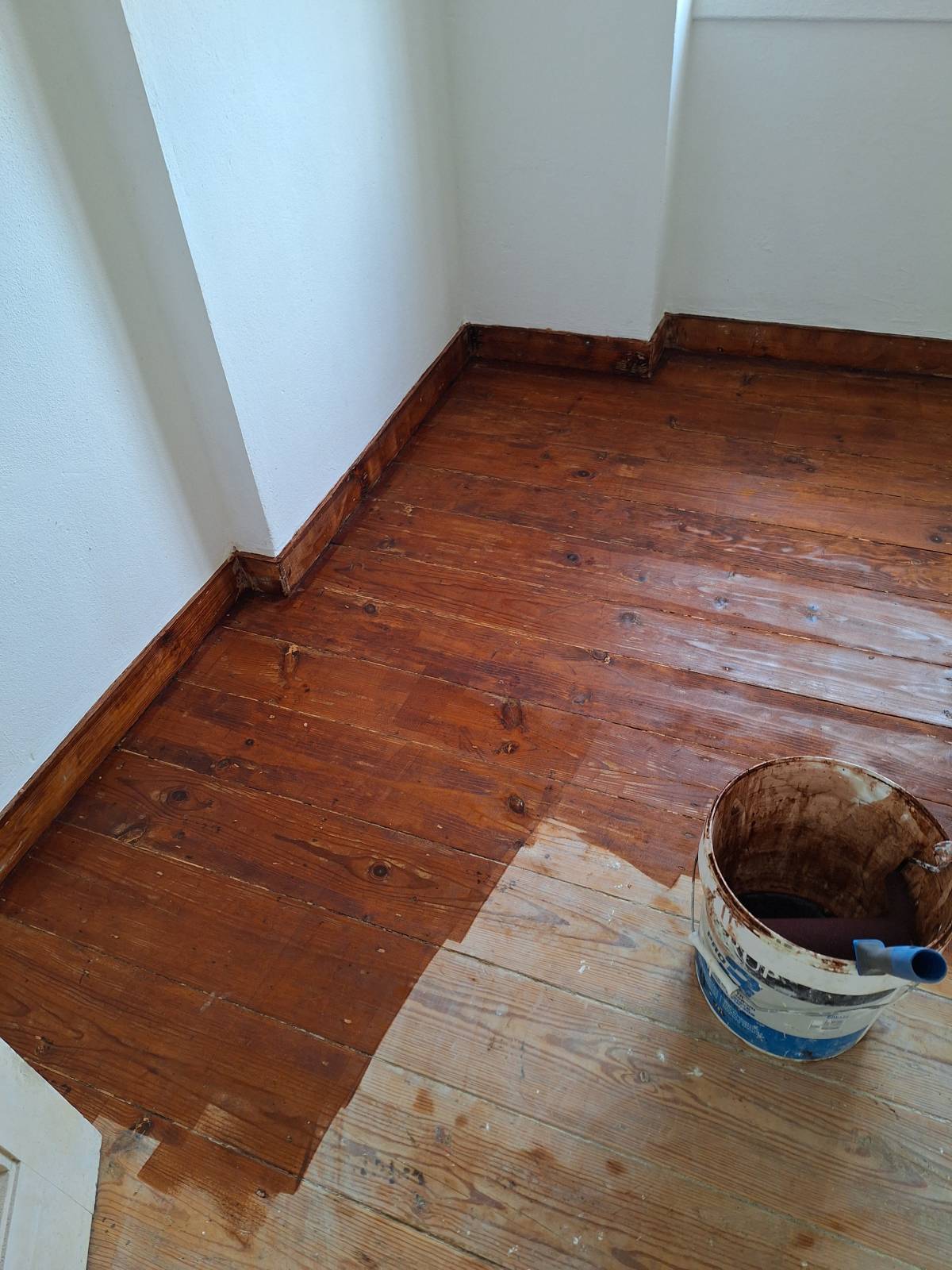 COLECIONADOR DE TRABALHO - Seixal - Vinyl or Linoleum Repair or Partial Replacement