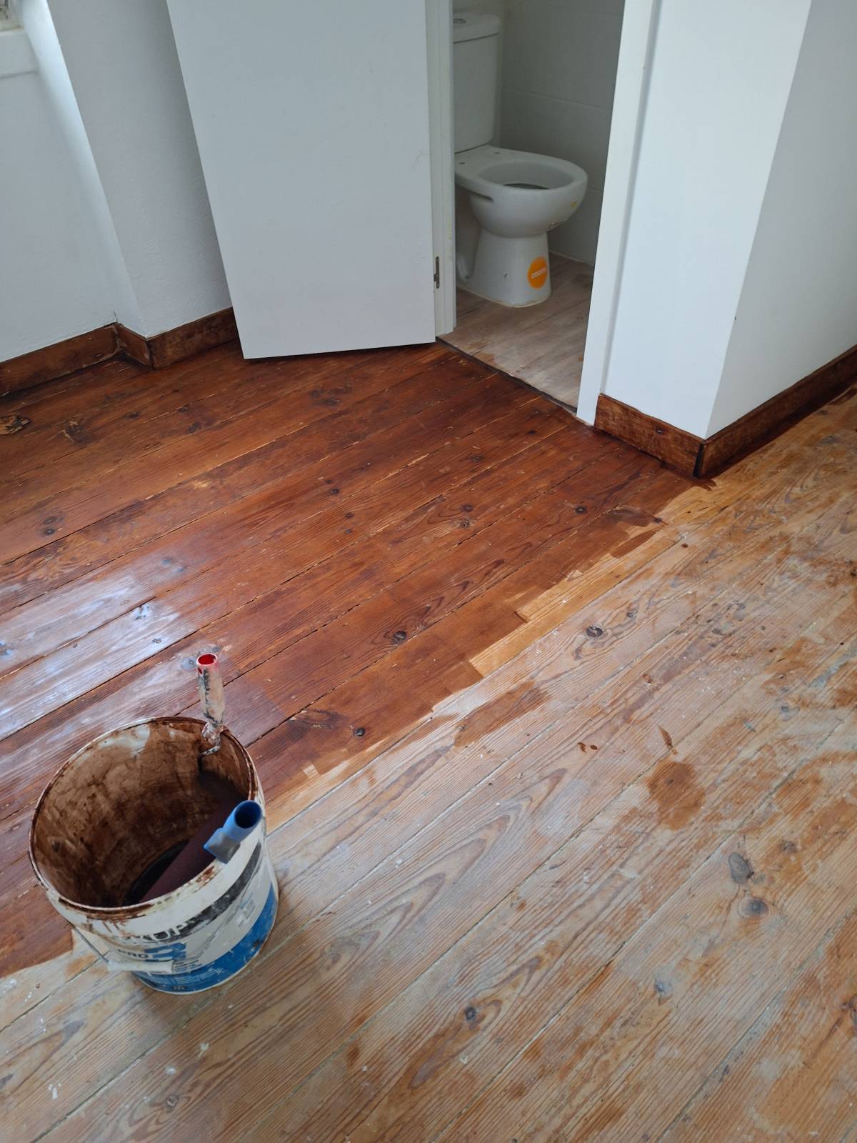 COLECIONADOR DE TRABALHO - Seixal - Hardwood Floor Repair or Partial Replacement