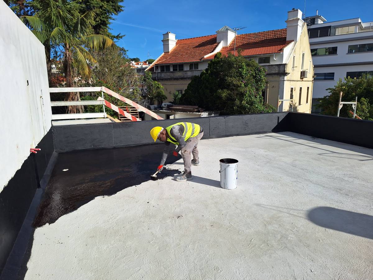 COLECIONADOR DE TRABALHO - Seixal - Insulation
