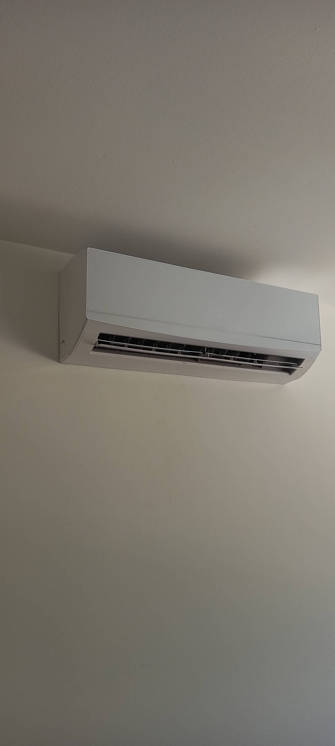 Jailson - Benavente - Zentrale Klimaanlage reparieren