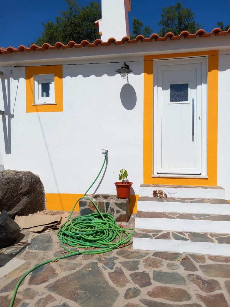 ALLRESTORE-Engenharia, Construção e Reabilitação, Lda - Abrantes - Innenwand einbauen
