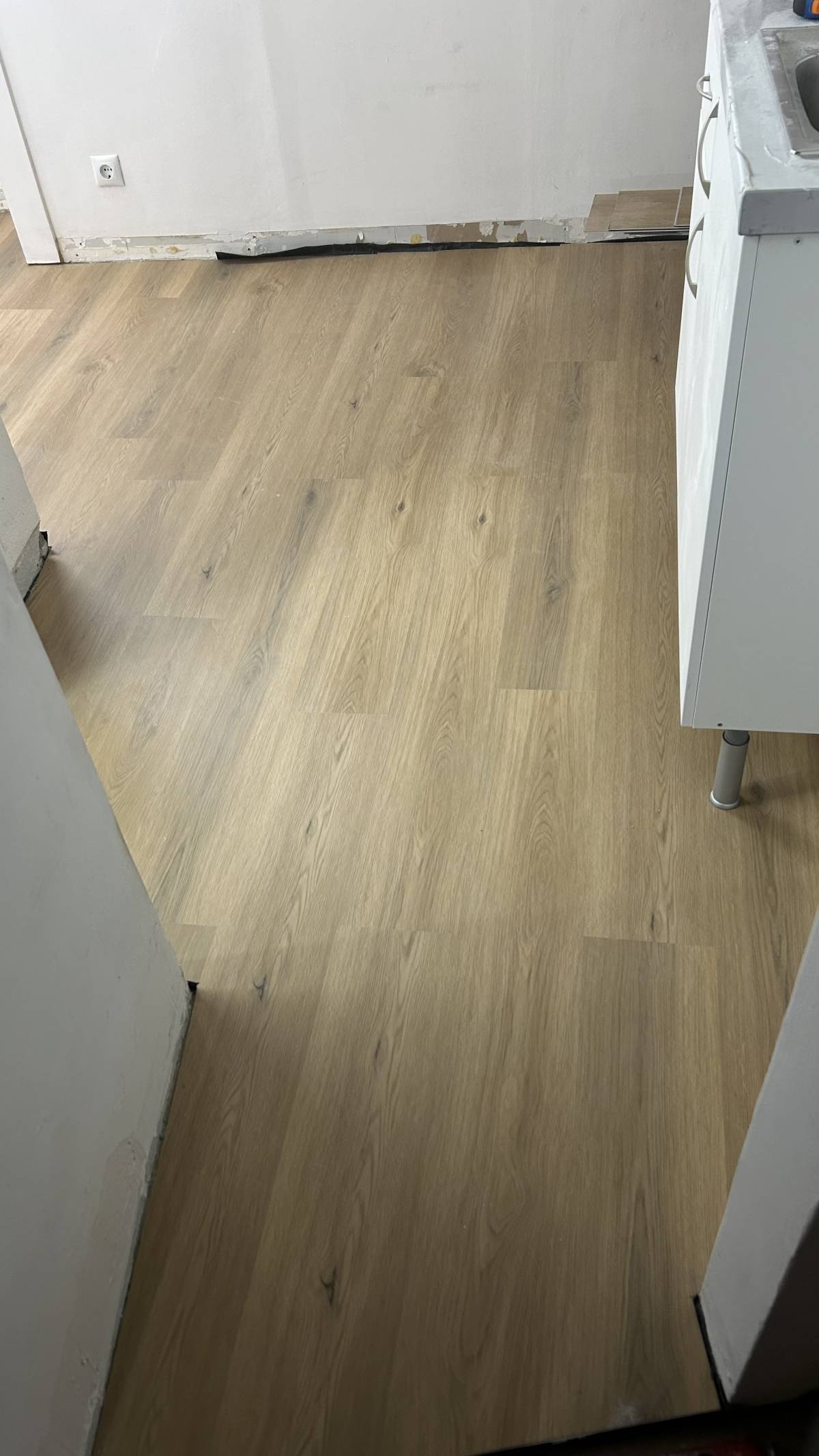 Adrian Viloria - Lisboa - Montagem de Equipamento Desportivo